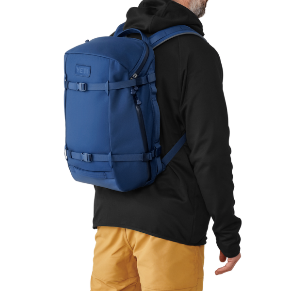 Alpine Brown Yeti Crossroads 22L Backpack Backpacks | TKMUQP-295