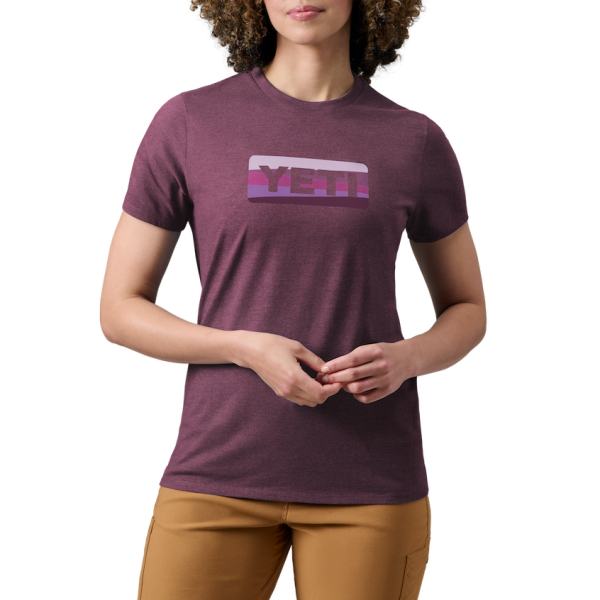 Heather Plum Yeti Women's Sunrise Badge Short Sleeve T-Shirt Short Sleeve T-Shirt | EVUHRG-843