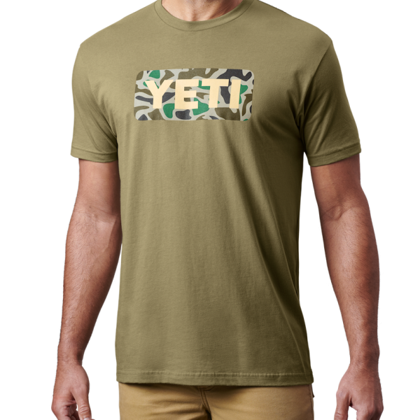 Military Green Yeti Logo Badge Duck Camo Short Sleeve T-Shirt Short Sleeve T-Shirt | PBSEOU-531