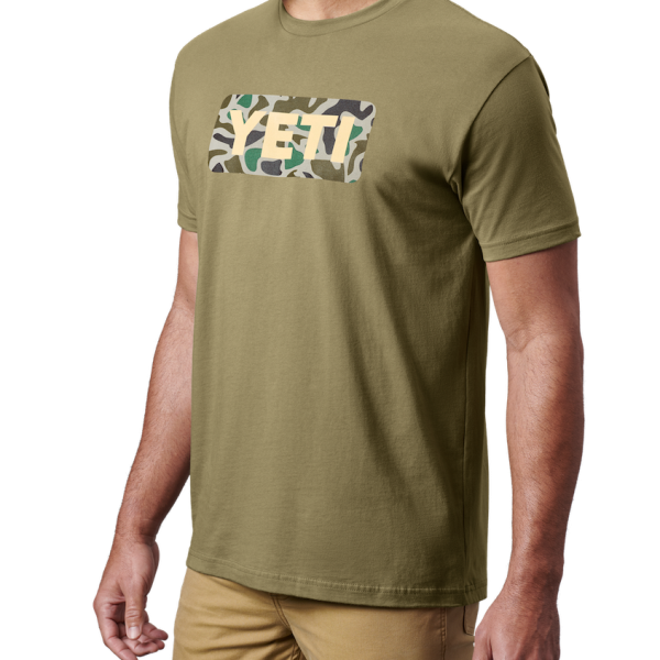 Military Green Yeti Logo Badge Duck Camo Short Sleeve T-Shirt Short Sleeve T-Shirt | PBSEOU-531