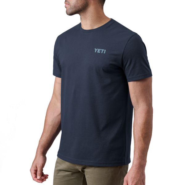 Navy Yeti Fishing Bass Short Sleeve T-Shirt Short Sleeve T-Shirt | LXJQOV-802