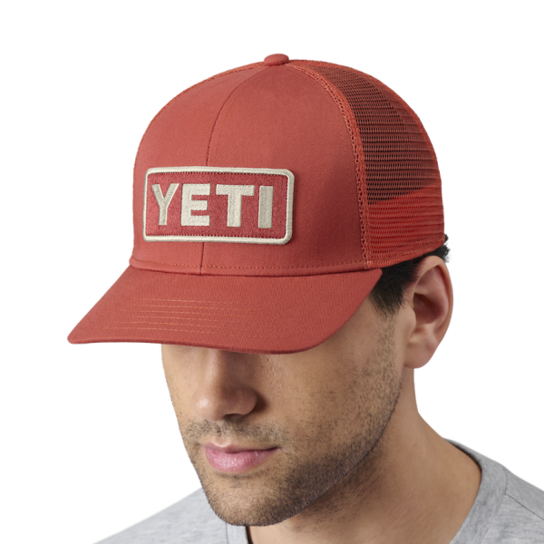 Rust Yeti Low-Pro Logo Badge Trucker Hat Hats | YEBJFX-936